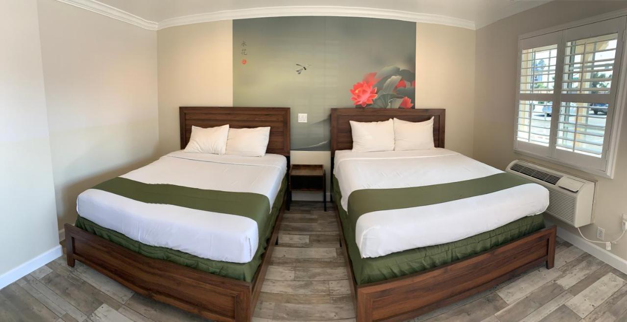 Escondido Inn Luaran gambar