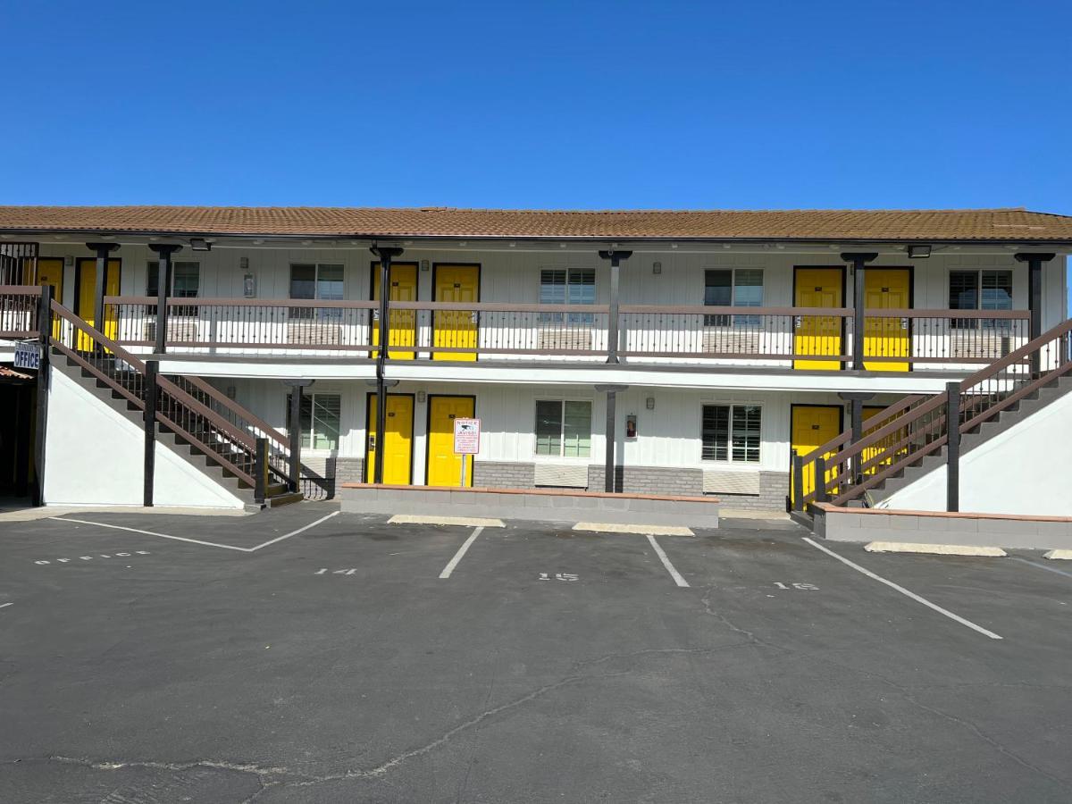 Escondido Inn Luaran gambar