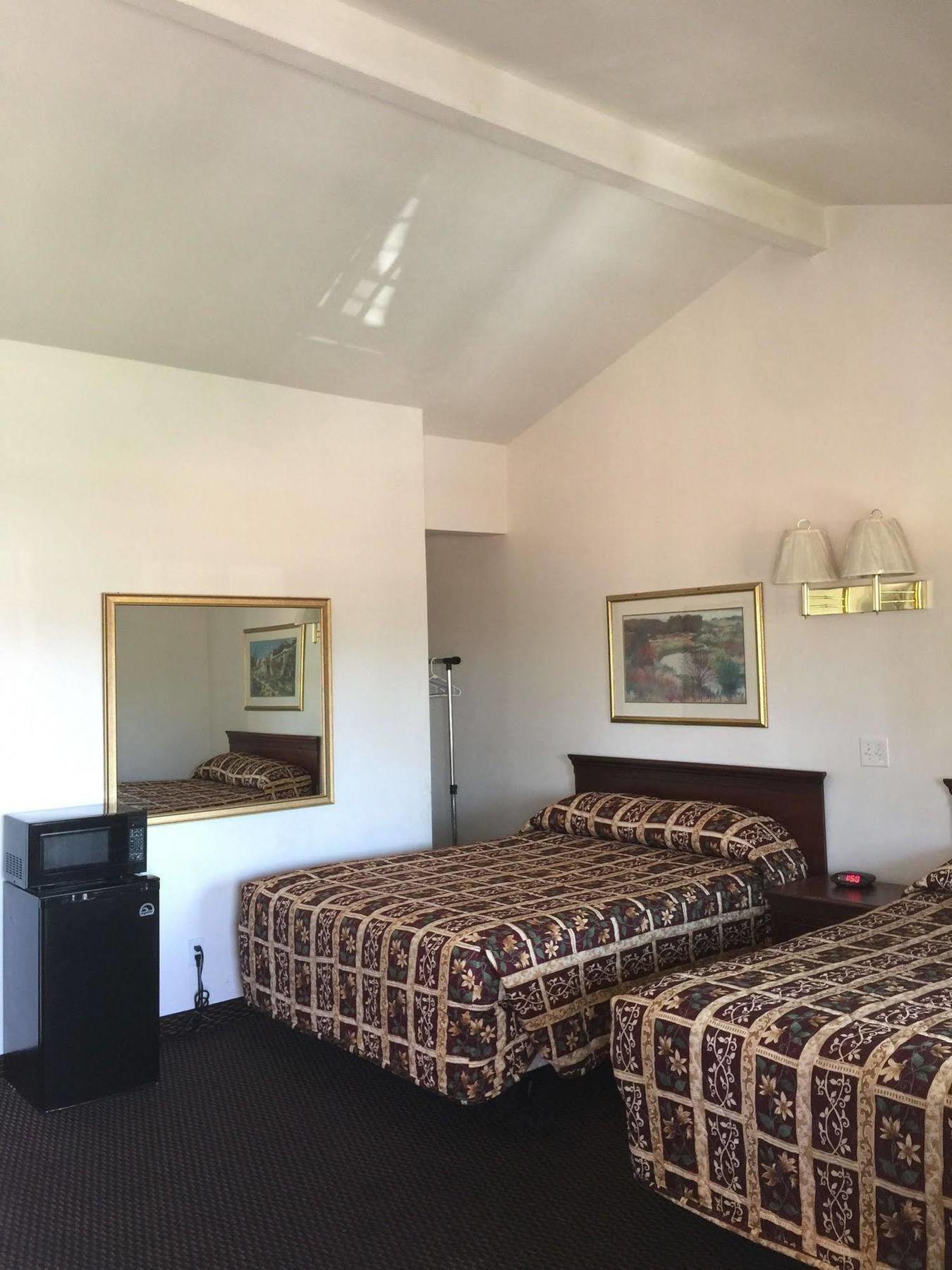 Escondido Inn Luaran gambar